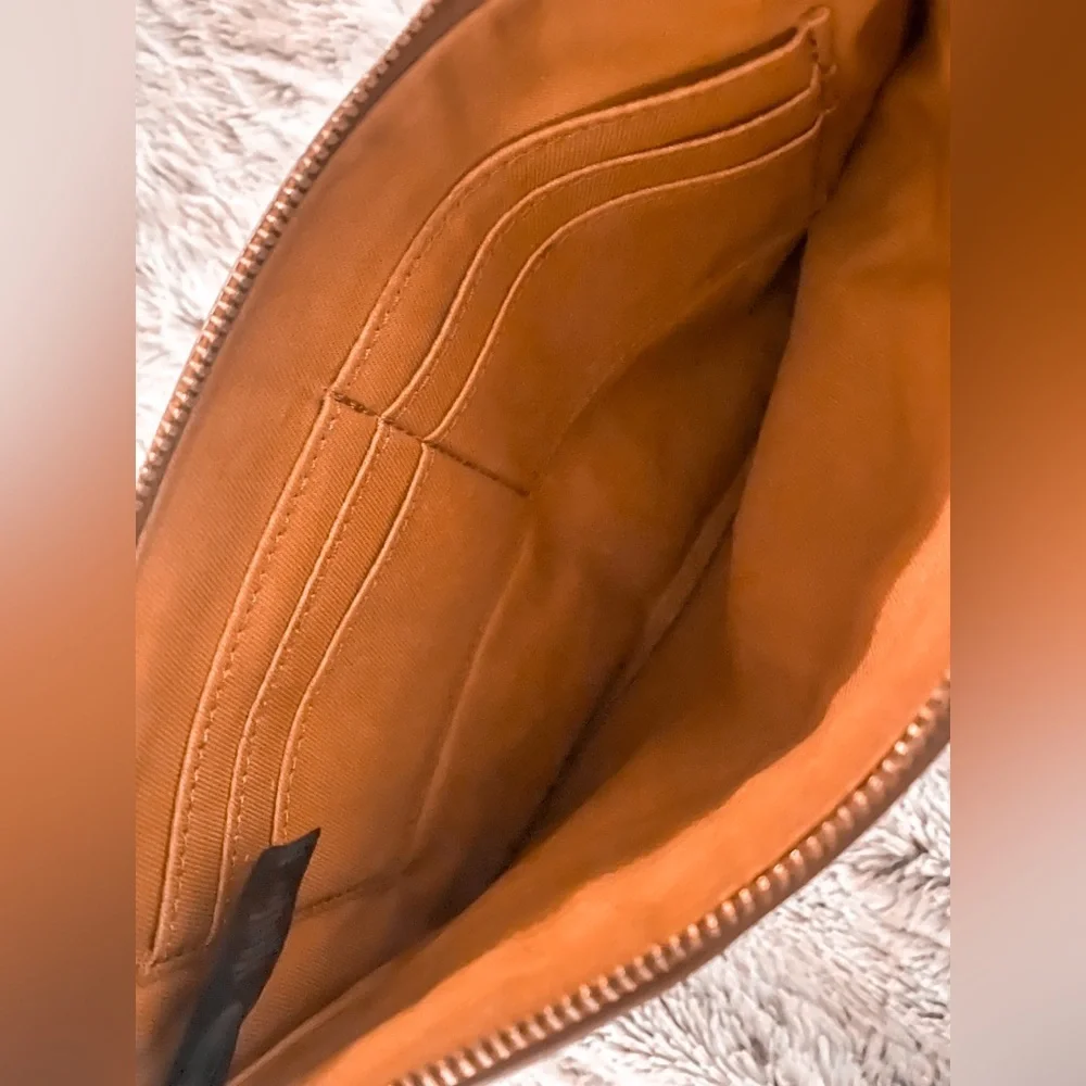 FOSSIL WRISTLET PURSE CLUTCH EXCELLENT CONDITION LEATHER JEWELED TAN - Picture 5 of 9